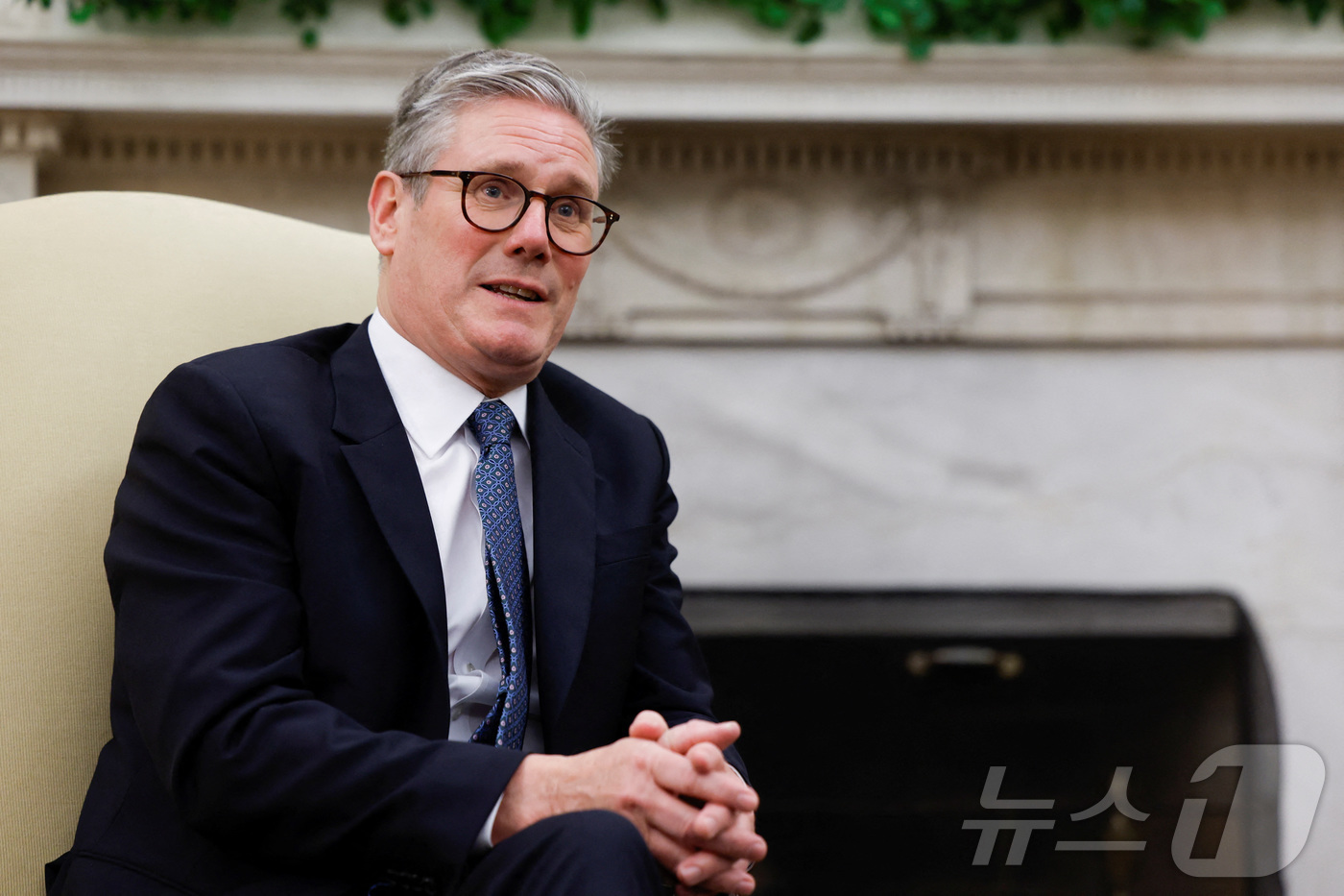 (워싱턴 로이터=뉴스1) 우동명 기자 = 키어 스타머 영국 신임 총리가 10일(현지시간) 워싱턴 백악관에 취임 5일만에 나토 정상회의 참석차 방문해 조 바이든 미국 대통령과 회담을 …