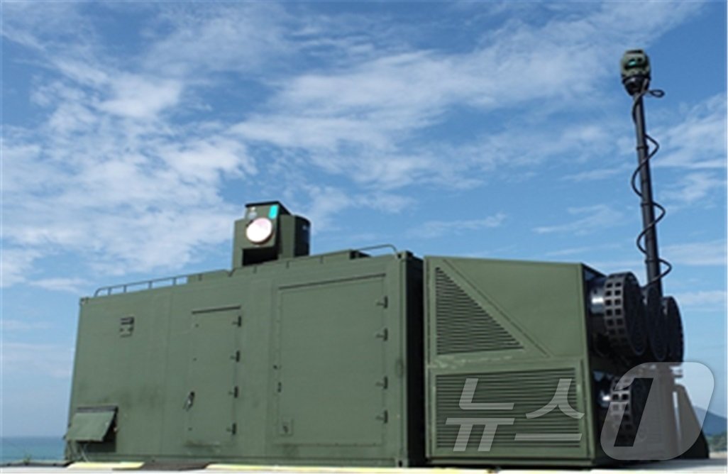 본문 이미지 - 레이저대공무기(블록-1) 실제 형상.(방위사업청 제공)