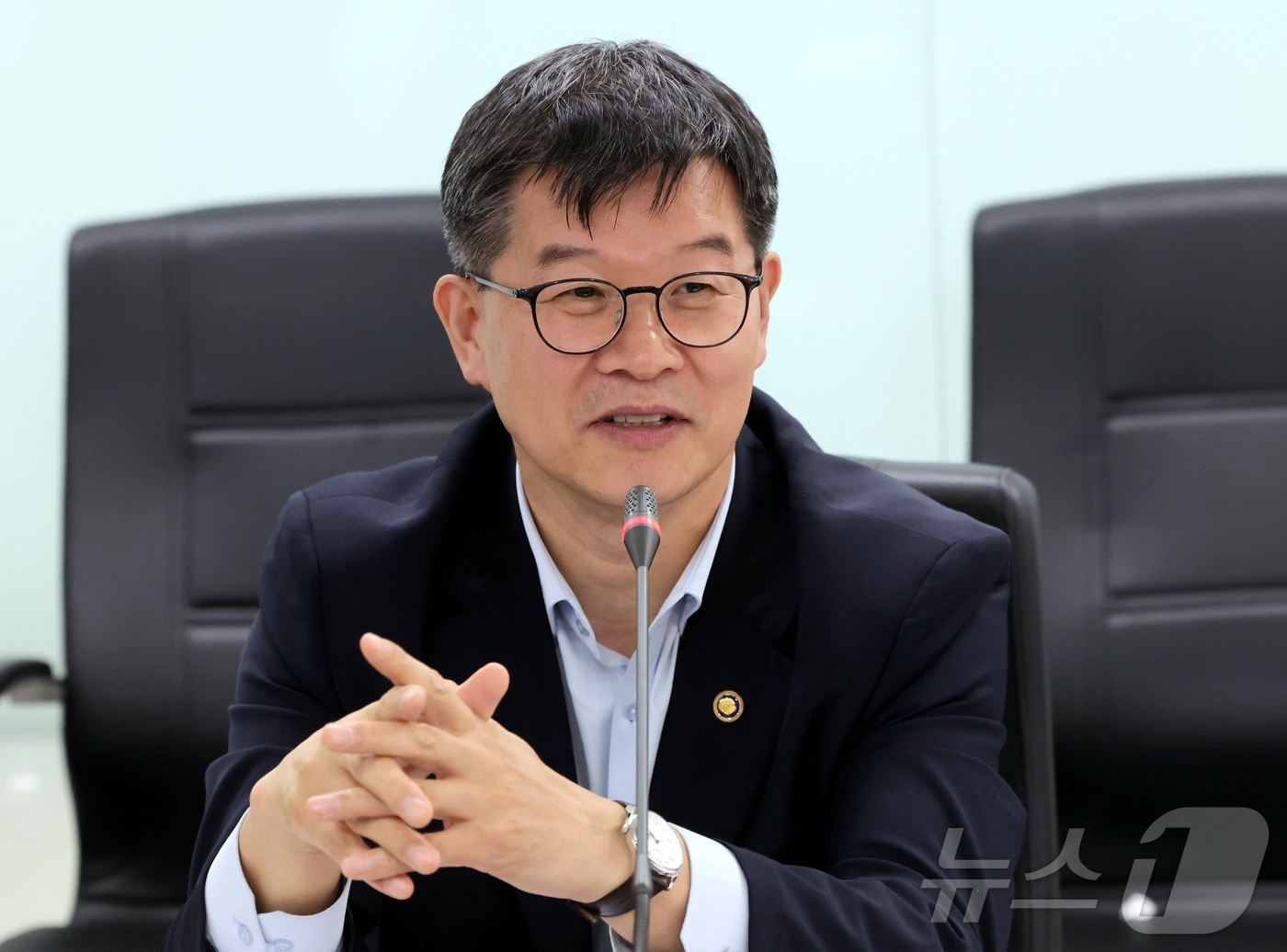 (서울=뉴스1) = 이기일 보건복지부 제1차관이 11일 서울 중구 한국보건의료정보원에서 열린 출생통보 및 보호출산 제도 시행 추진단 4차 회의에서 발언을 하고 있다. (보건복지부 …