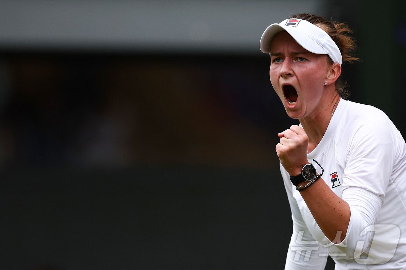본문 이미지 - 윔블던 테니스 여자 단식 우승자 바르보라 크레이치코바. ⓒ AFP=뉴스1
