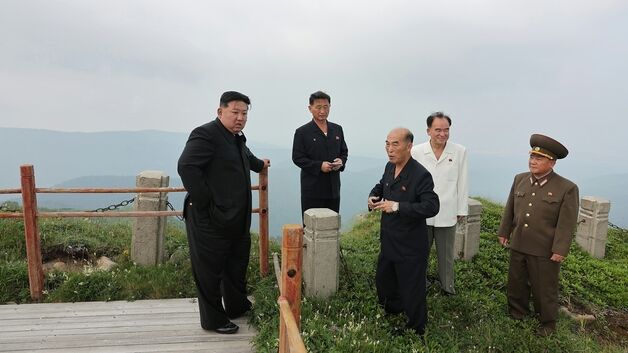 '평양국제마라톤' 이어 백두산…북한, 관광 홍보 본격화