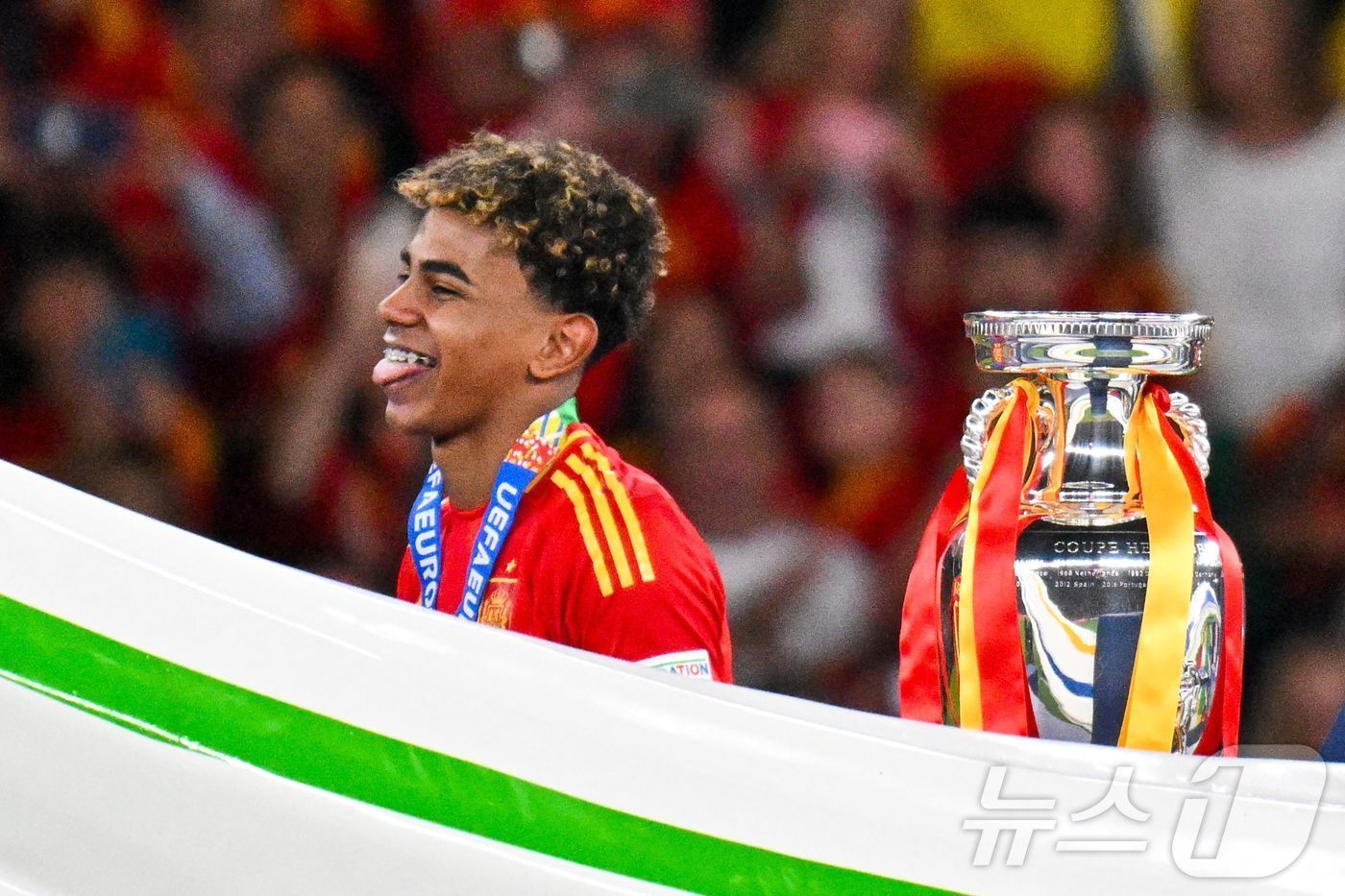 본문 이미지 - 유로 2024 영플레이어상 주인공 라민 야말. ⓒ AFP=뉴스1