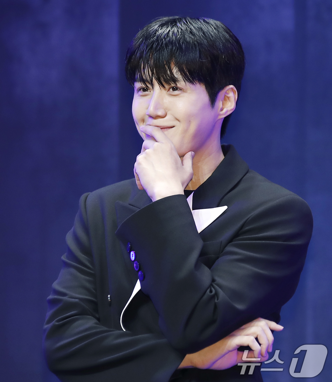 (서울=뉴스1) 권현진 기자 = 배우 김선우가 15일 서울 강남구 그랜드 인터컨티넨탈 서울 파르나스에서 열린 디즈니+ 오리지널 시리즈 '폭군' 제작보고회에서 포즈를 취하고 있다.' …