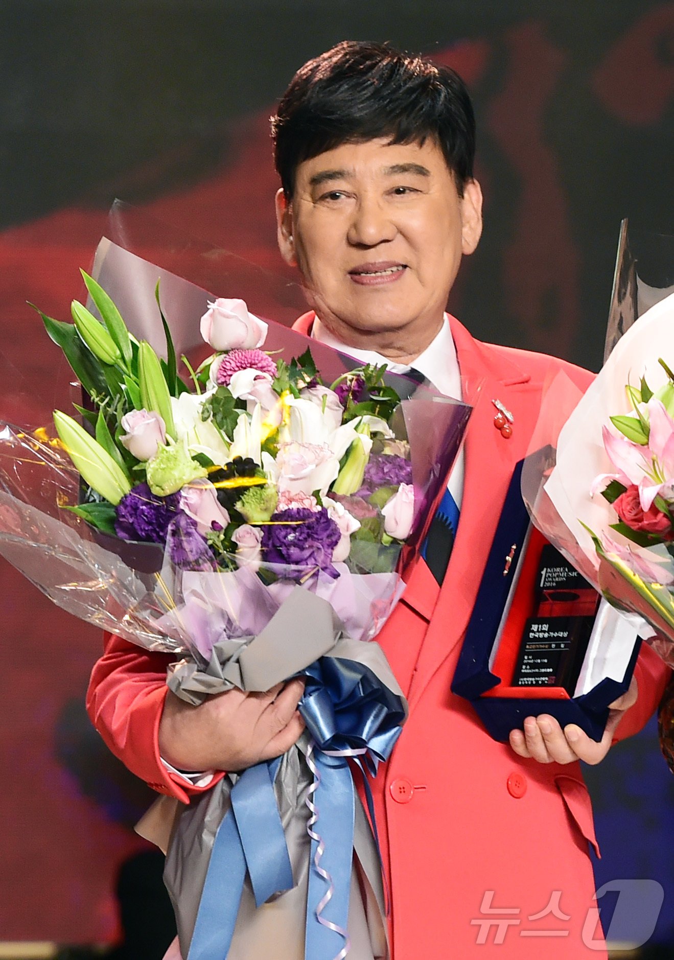 본문 이미지 - ‘봉선화 연정’, ‘싫다 싫어’ 등의 유행가를 남긴 가수 현철이 지난 15일 밤 별세했다. 고인은 1969년 ‘무정한 그대’로 데뷔했으며 1982년 발표한 ‘앉으나 서나 당신생각’으로 인기를 끌기 시작했다. 고인의 빈소는 서울아산병원에 마련될 예정이다. (뉴스1 DB) 2024.7.16/뉴스1