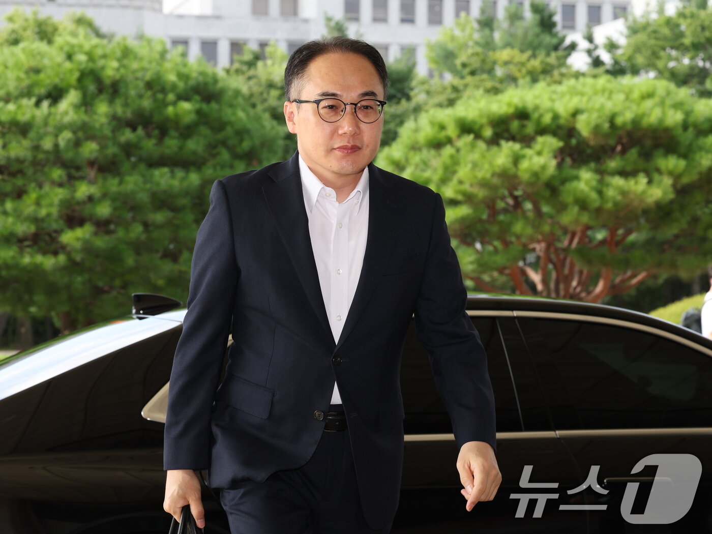 본문 이미지 - 이원석 검찰총장이 16일 오전 서울 서초구 대검찰청으로 출근하고 있다. 2024.7.16/뉴스1 ⓒ News1 박지혜 기자