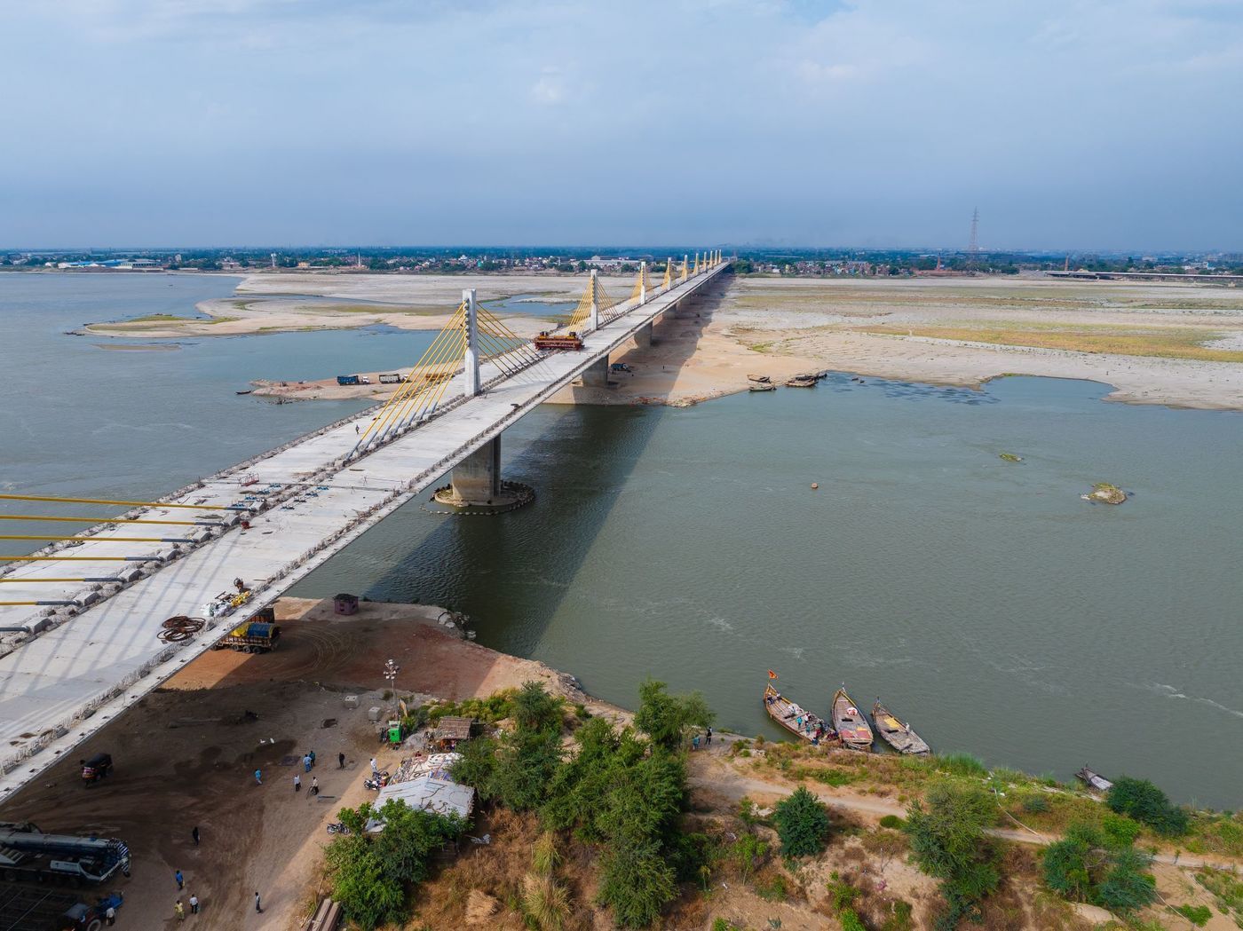 본문 이미지 - 대우건설 인도 갠지스강 횡단 비하르 교량 건설 모습.(대우건설 제공)