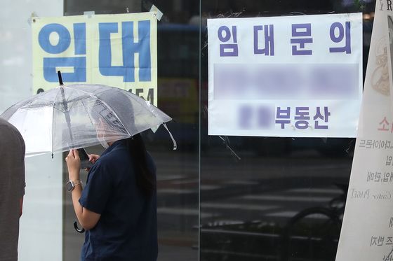 내수기업 부진 심상찮다…상반기 매출, 코로나 이후 첫 감소