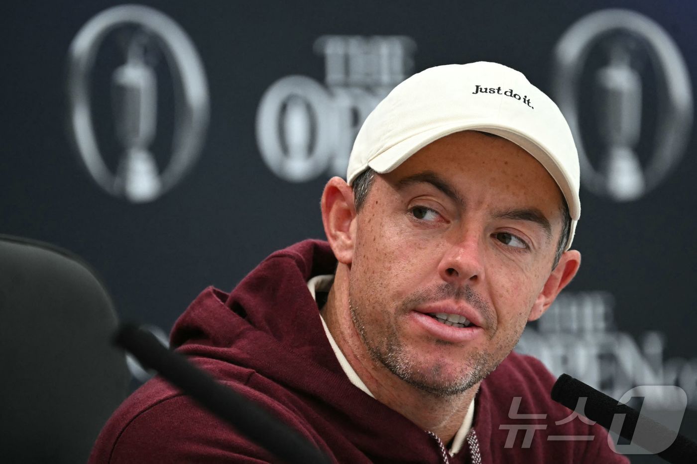 본문 이미지 - 디오픈 앞두고 기자회견을 한 매킬로이. ⓒ AFP=뉴스1