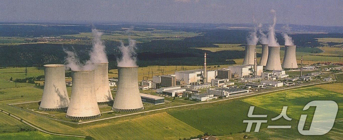 본문 이미지 - 한국수력원자력이 '24조 원' 규모의 체코 신규 원전 건설사업을 수주하는데 성공했다. 사진은 체코 신규원전 예정부지 두코바니 전경.(대우건설 제공) 2024.7.17/뉴스1 ⓒ News1 민경석 기자