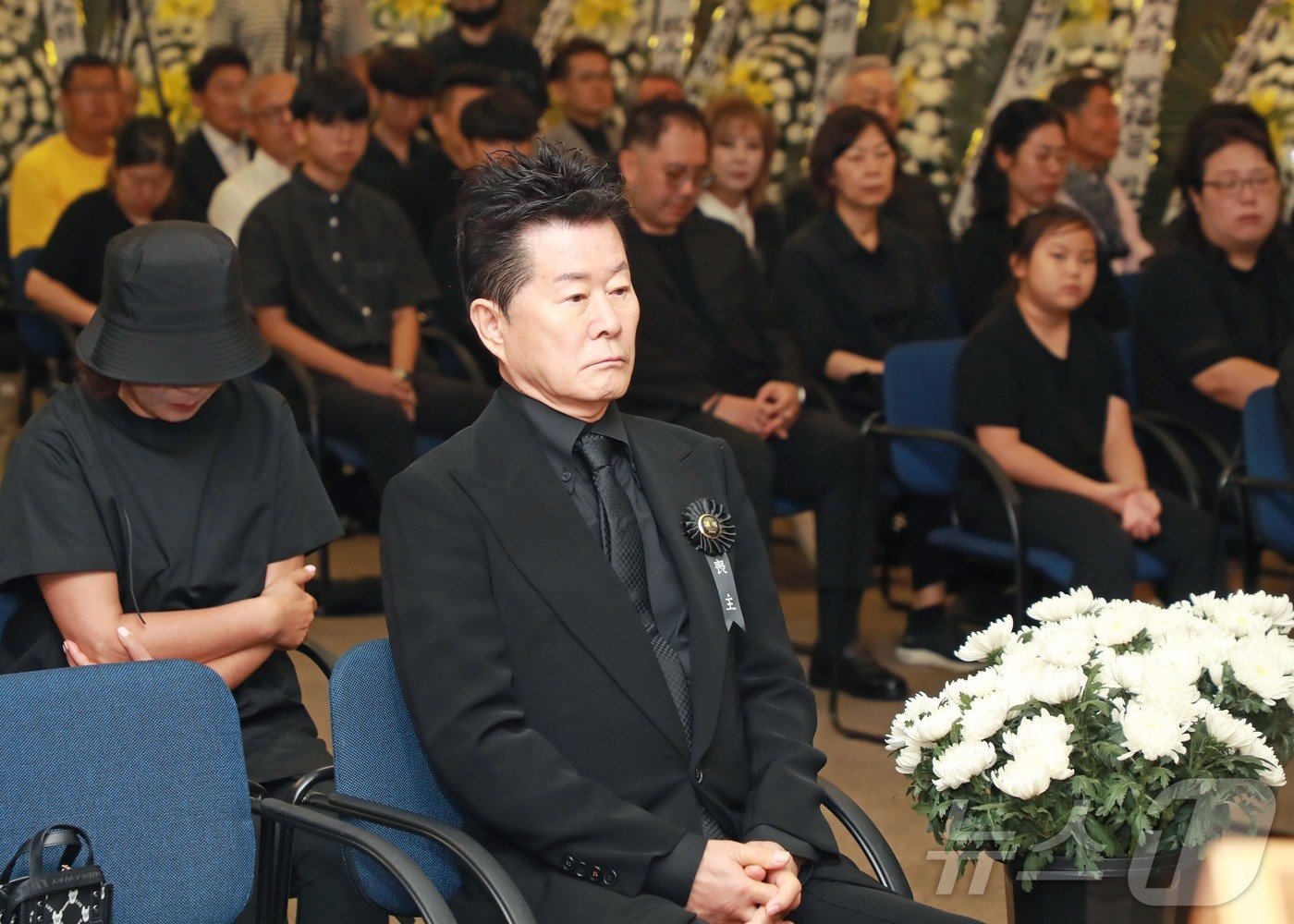 가수 태진아가 18일 서울 송파구 서울아산병원 장례식장에서 대한민국 가수장으로 엄수되는 가수 고&#40;故&#41; 현철&#40;본명 강상수&#41;의 영결식에 자리해 있다. 고인은 지난 15일 밤 오랜 투병 생활 끝에 별세했다. 향년 82세. &#40;공동취재&#41; 2024.7.18/뉴스1 ⓒ News1 권현진 기자