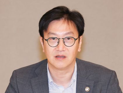 기재차관 "상속세 최고세율 50→40%…낡은세제 고쳐 효율 높일 것"