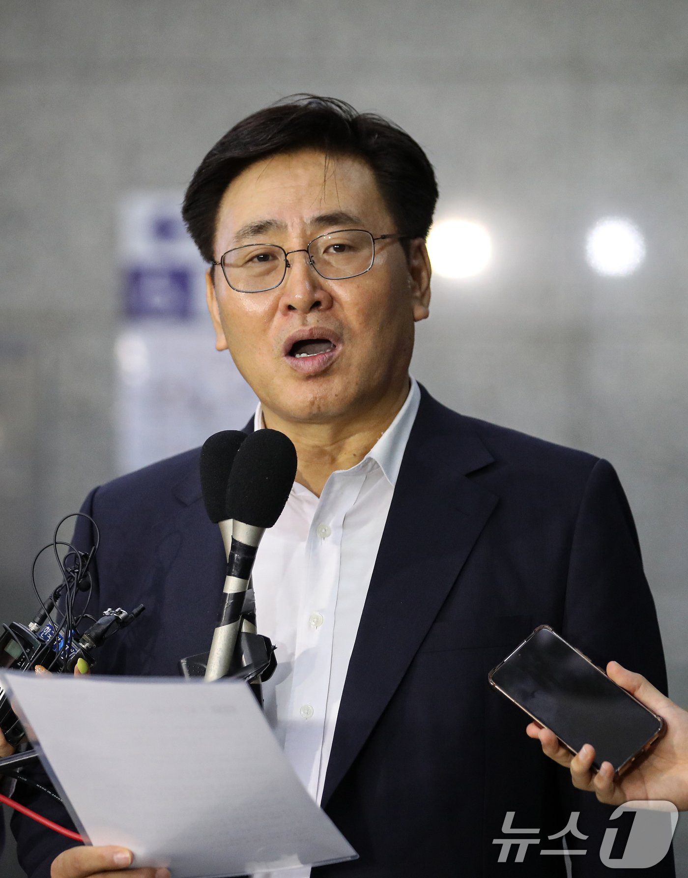 본문 이미지 - 유상임 과학기술정보통신부 장관 후보자가 19일 오전 서울 종로구 광화문우체국에 마련된 청문회 준비 사무실로 들어서며 포부를 밝히고 있다. 2024.7.19/뉴스1 ⓒ News1 이승배 기자