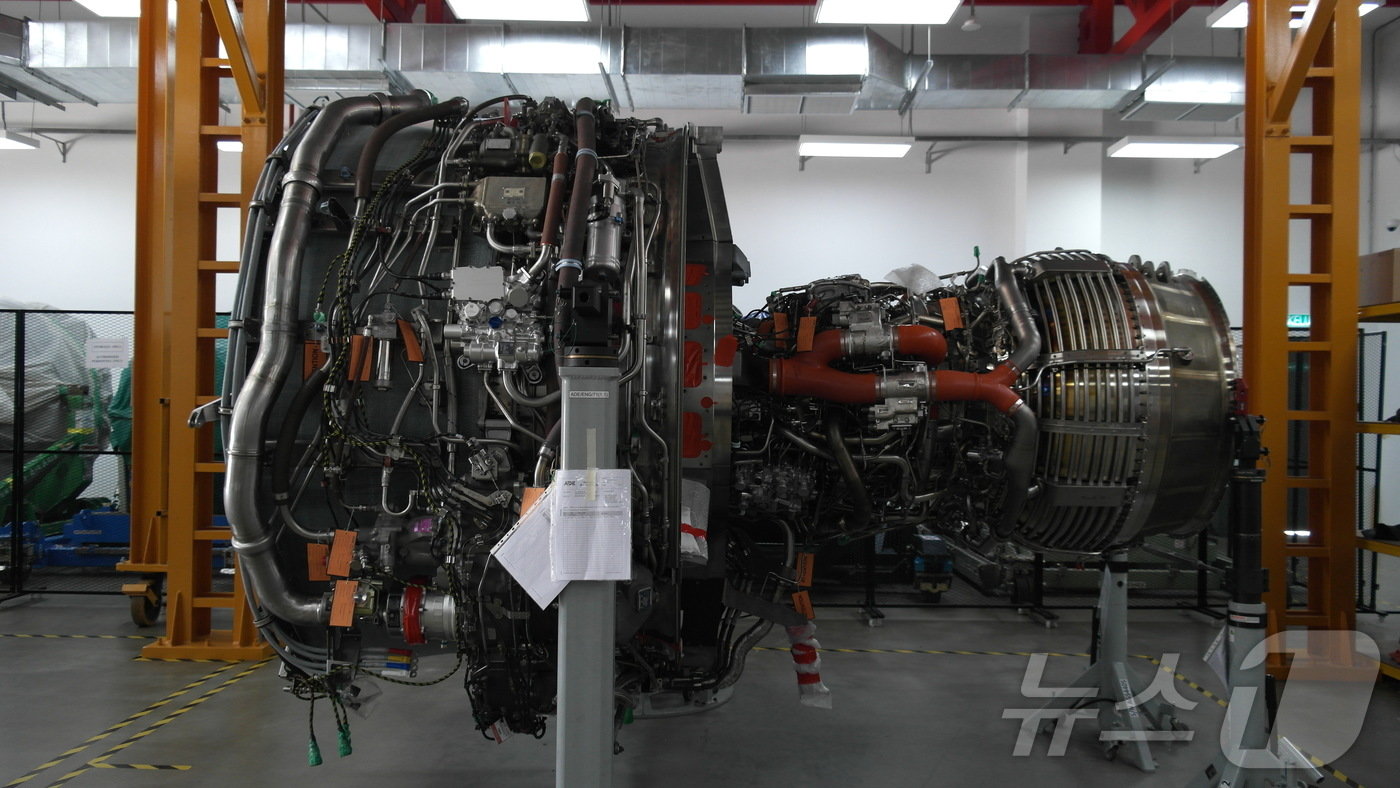 본문 이미지 - 항공기에서 분해된 엔진의 모습 2024.06.25/뉴스1 ⓒ News1 금준혁 기자