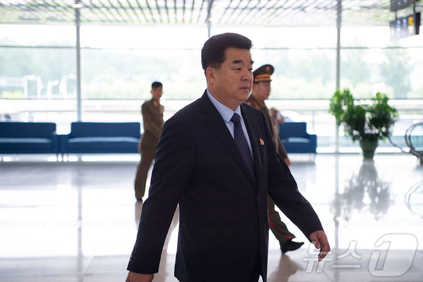 본문 이미지 - 김일국 북한 체육상. ⓒ AFP=뉴스1