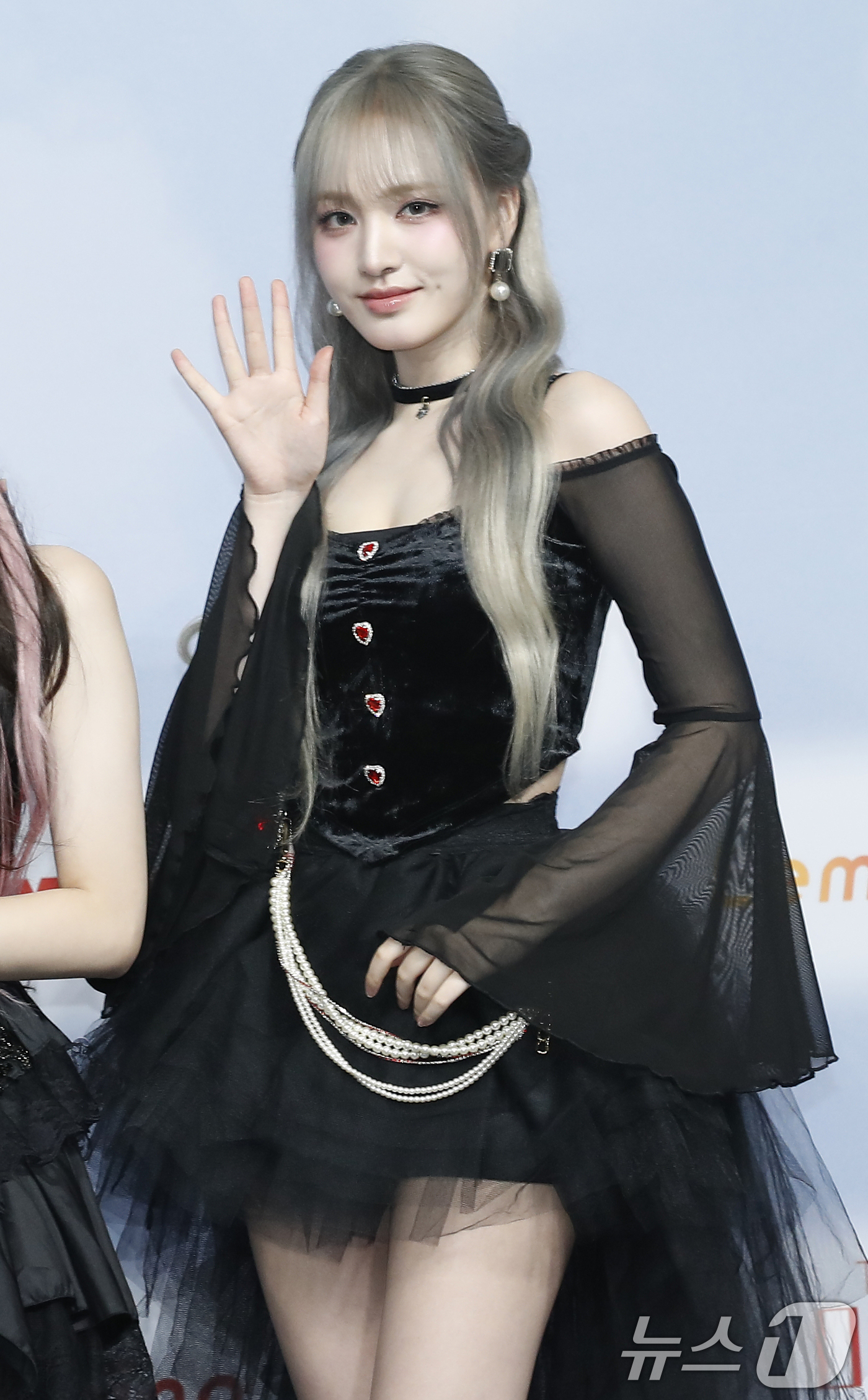 (인천=뉴스1) 권현진 기자 = 아이브 리즈가 21일 오후 인천광역시 중구 인스파이어 아레나에서 열린 ‘2024 SBS 가요대전 서머’ 블루카펫 행사에서 포즈를 취하고 있다. 20 …