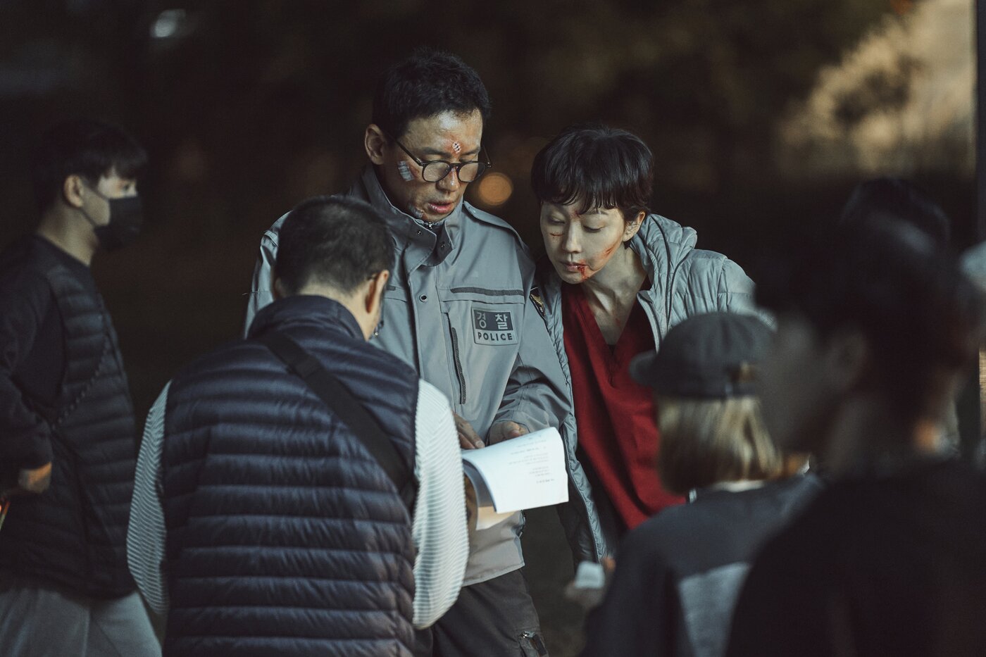 본문 이미지 - &#39;크로스&#39; 보도스틸