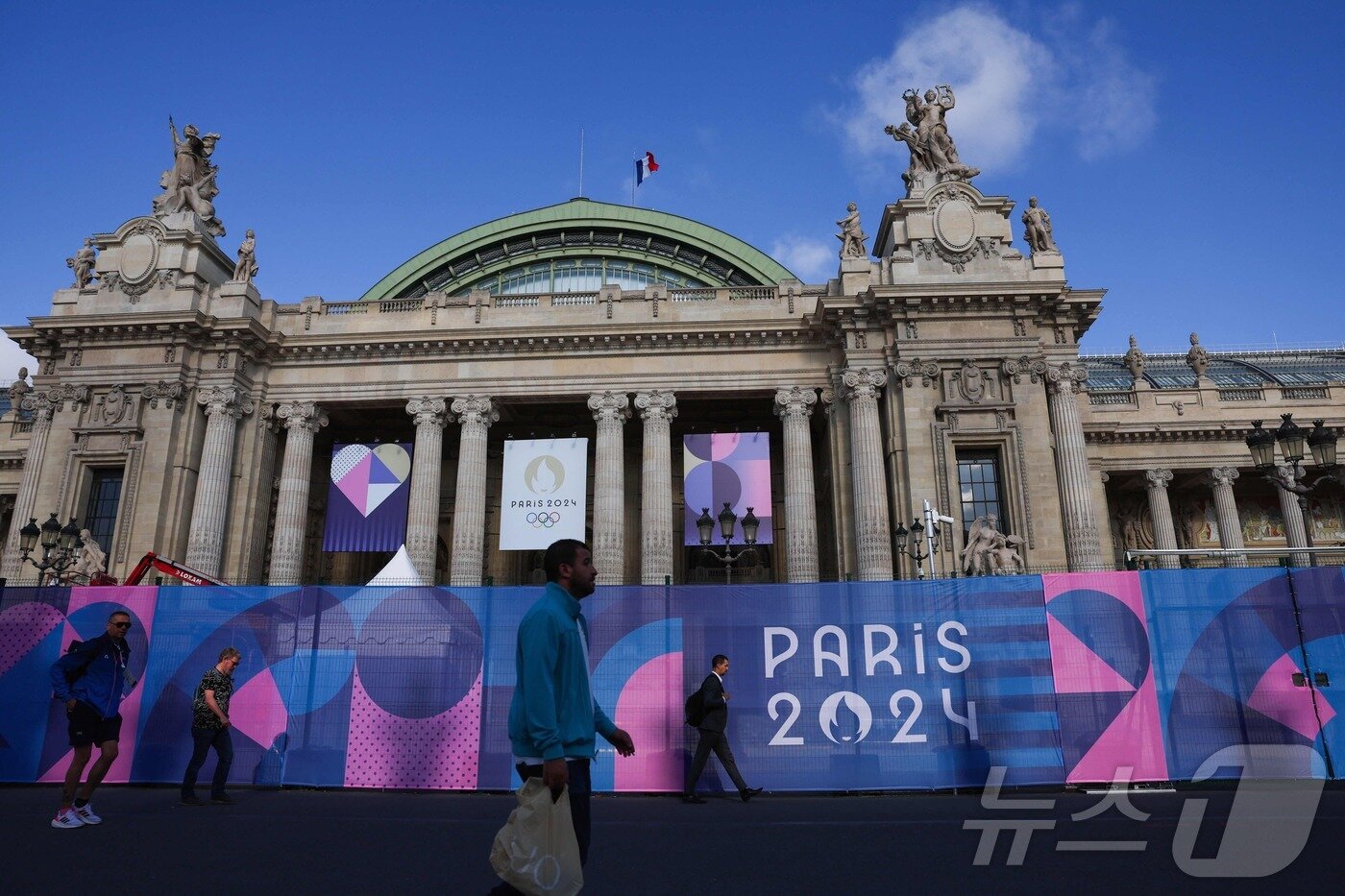본문 이미지 - 2024 파리 올림픽의 펜싱, 태권도 종목 경기가 열릴 그랑 팔레. ⓒ AFP=뉴스1