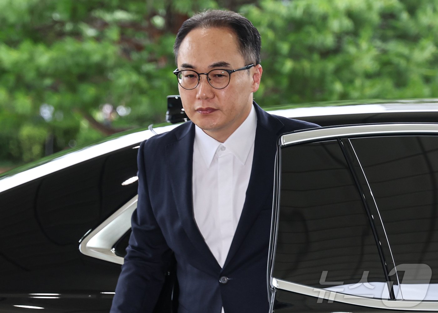 본문 이미지 - 이원석 검찰총장이 23일 오전 서울 서초구 대검찰청으로 출근하고 있다. 2024.7.23/뉴스1 ⓒ News1 김도우 기자