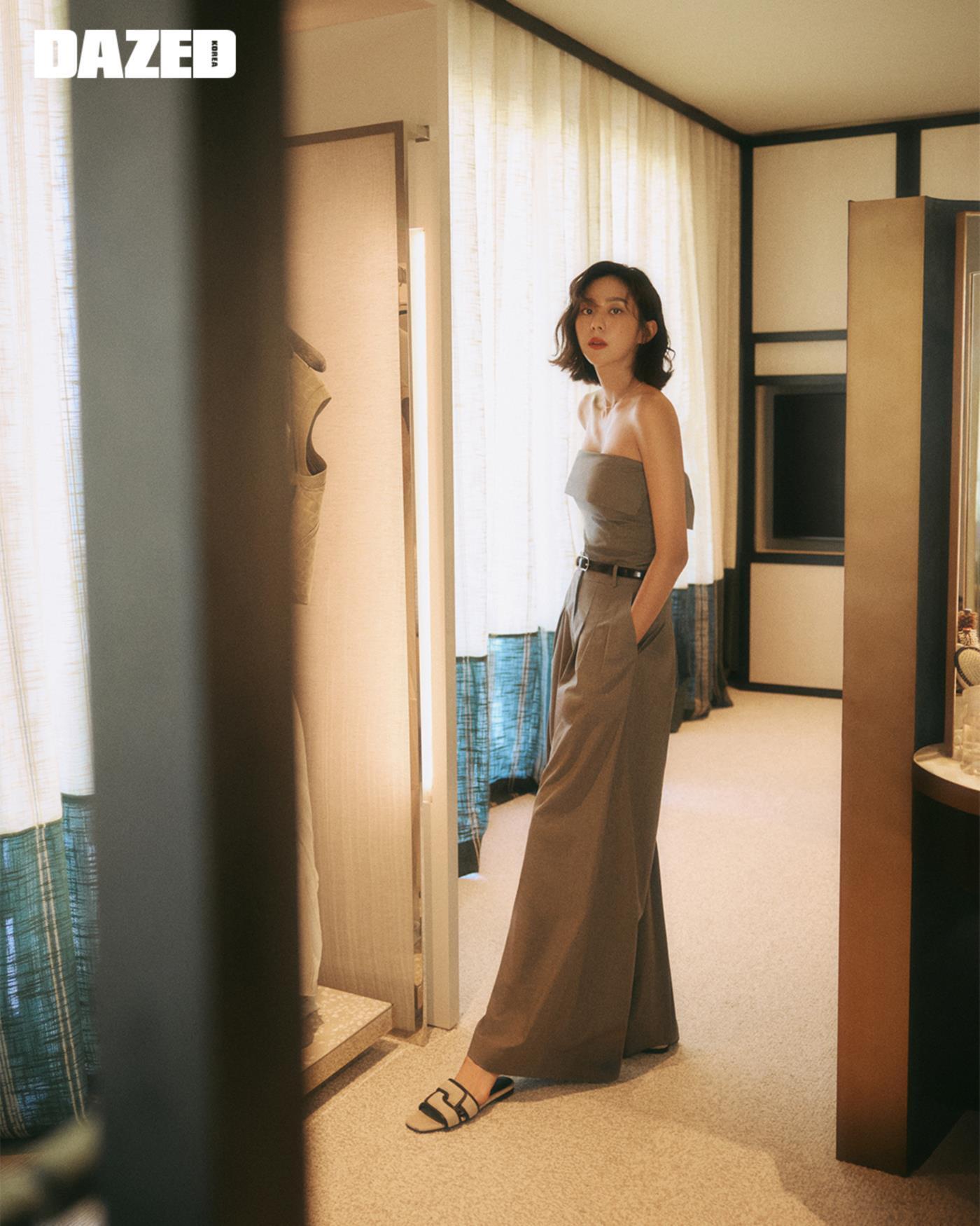 본문 이미지 - 유이/사진=데이즈드