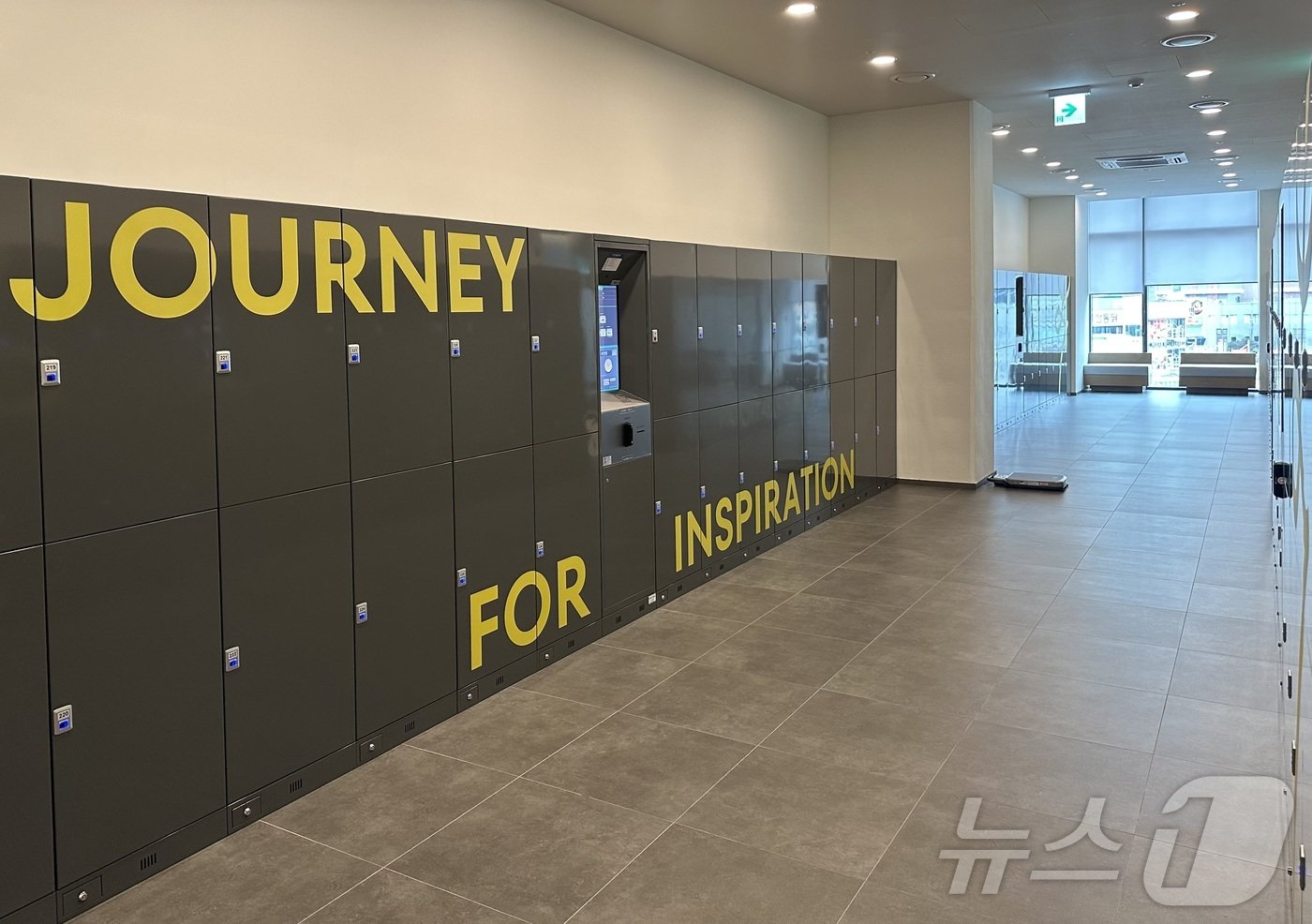 본문 이미지 - 130개 보관함이 있는 무인 락커ⓒ News1 윤슬빈 기자