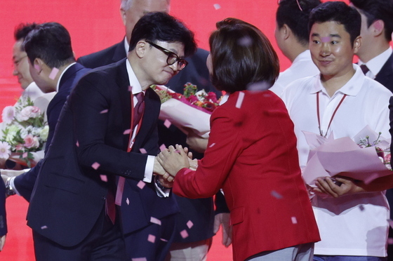 한동훈, 나경원 '韓 지지층 뿌리는 文지지 모임' 주장에 "정정·사과 요청"