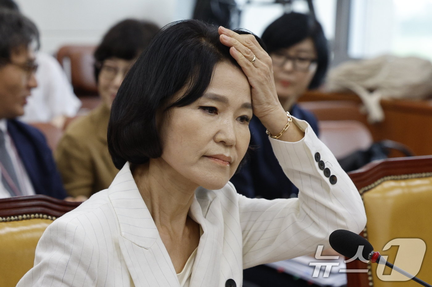 본문 이미지 - 이진숙 방송통신위원회 위원장 후보자가 24일 오전 서울 여의도 국회 과학기술정보방송통신위원회에서 열린 인사청문회에 출석해 자리하고 있다. 2024.7.24/뉴스1 ⓒ News1 안은나 기자