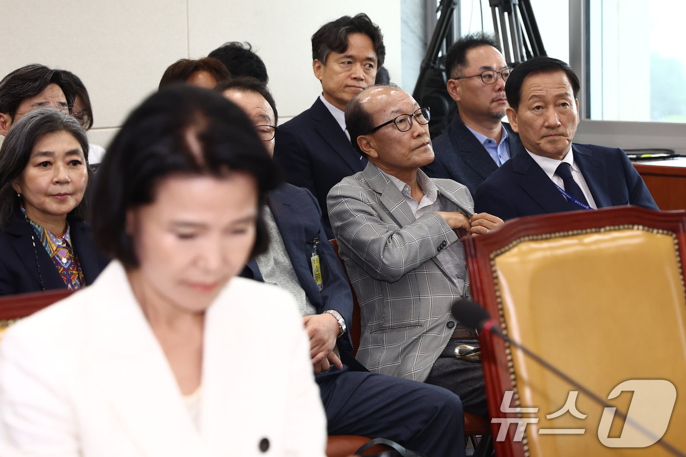 김재철 전 MBC 사장과 류희림 방심위원장이 24일 오후 서울 여의도 국회 과학기술정보방송통신위원회에서 열린 이진숙 방송통신위원회 위원장 후보자 인사청문회에 증인으로 출석해 있다. 2024.7.24/뉴스1 ⓒ News1 김민지 기자