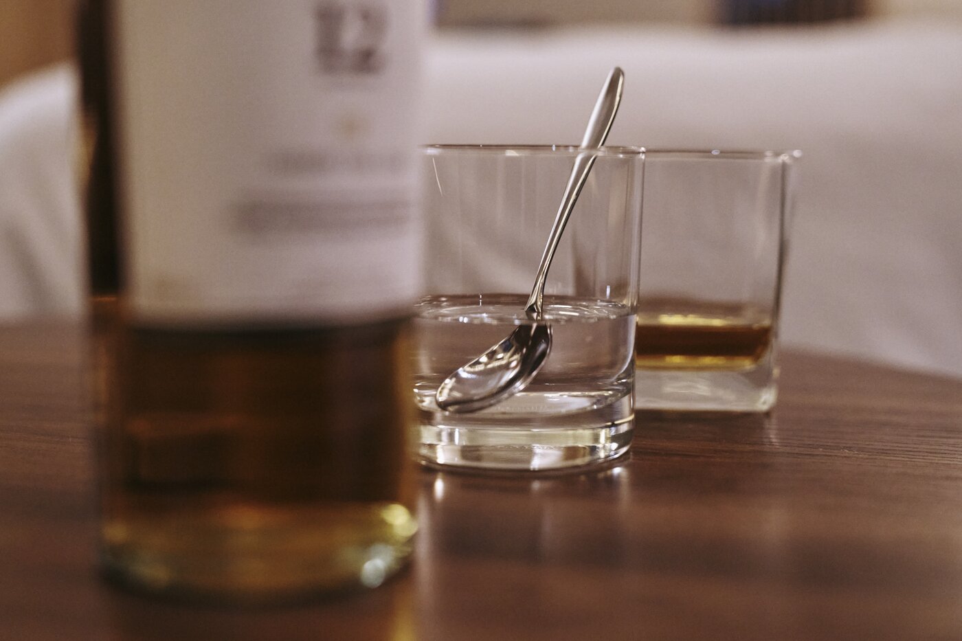 본문 이미지 - '리볼버' 프로덕션 비하인드