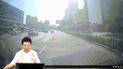 "벤틀리 차주가 보복 운전" 블박 공개한 우회전 차주에 되레 비난[영상]