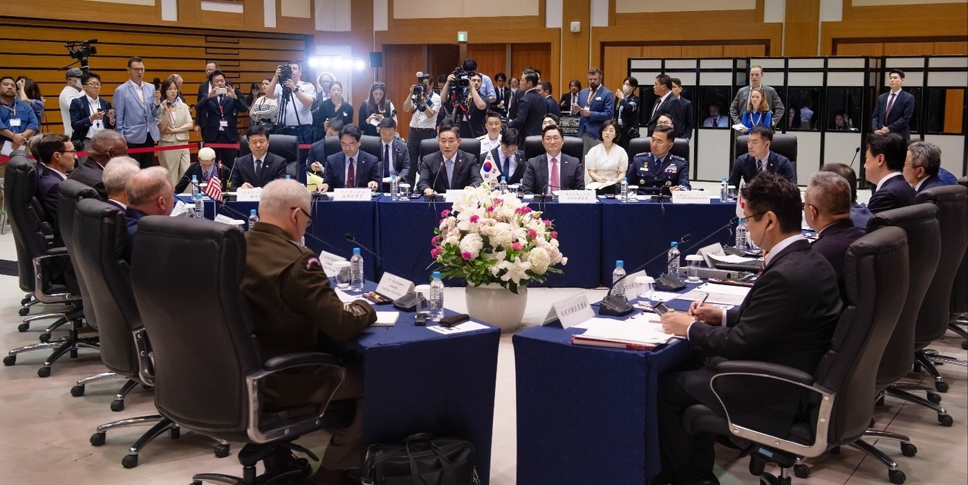 본문 이미지 - 28일 일본에서 한미일 국방장관회의가 진행되고 있다.(국방부 제공)