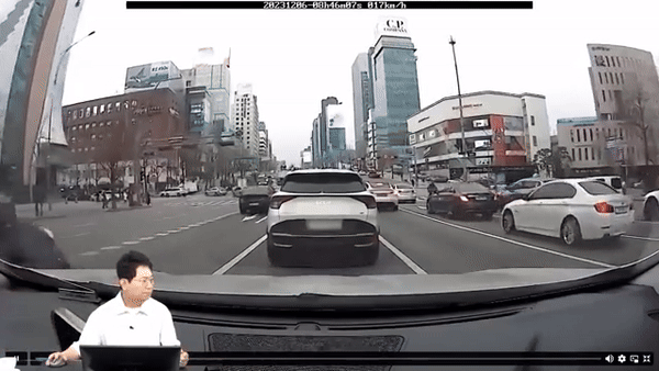 본문 이미지 - (유튜브 '한문철 TV')