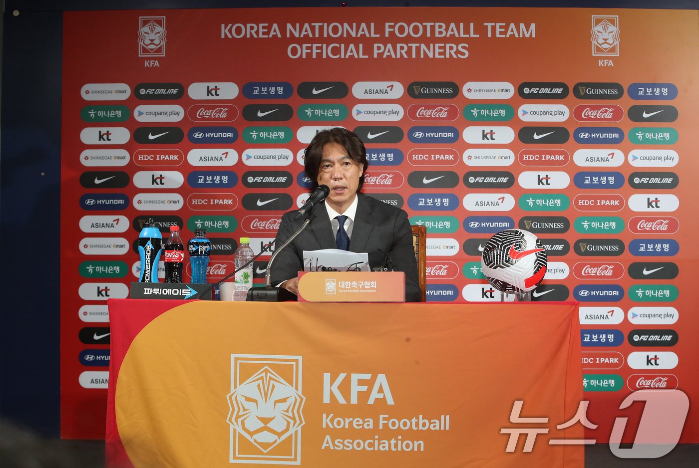 본문 이미지 - 홍명보 대한민국 축구 국가대표팀 감독이 29일 오전 서울 종로구 신문로 축구회관에서 열린 취임 기자회견에서 발언을 하고 있다. 2024.7.29/뉴스1 ⓒ News1 임세영 기자