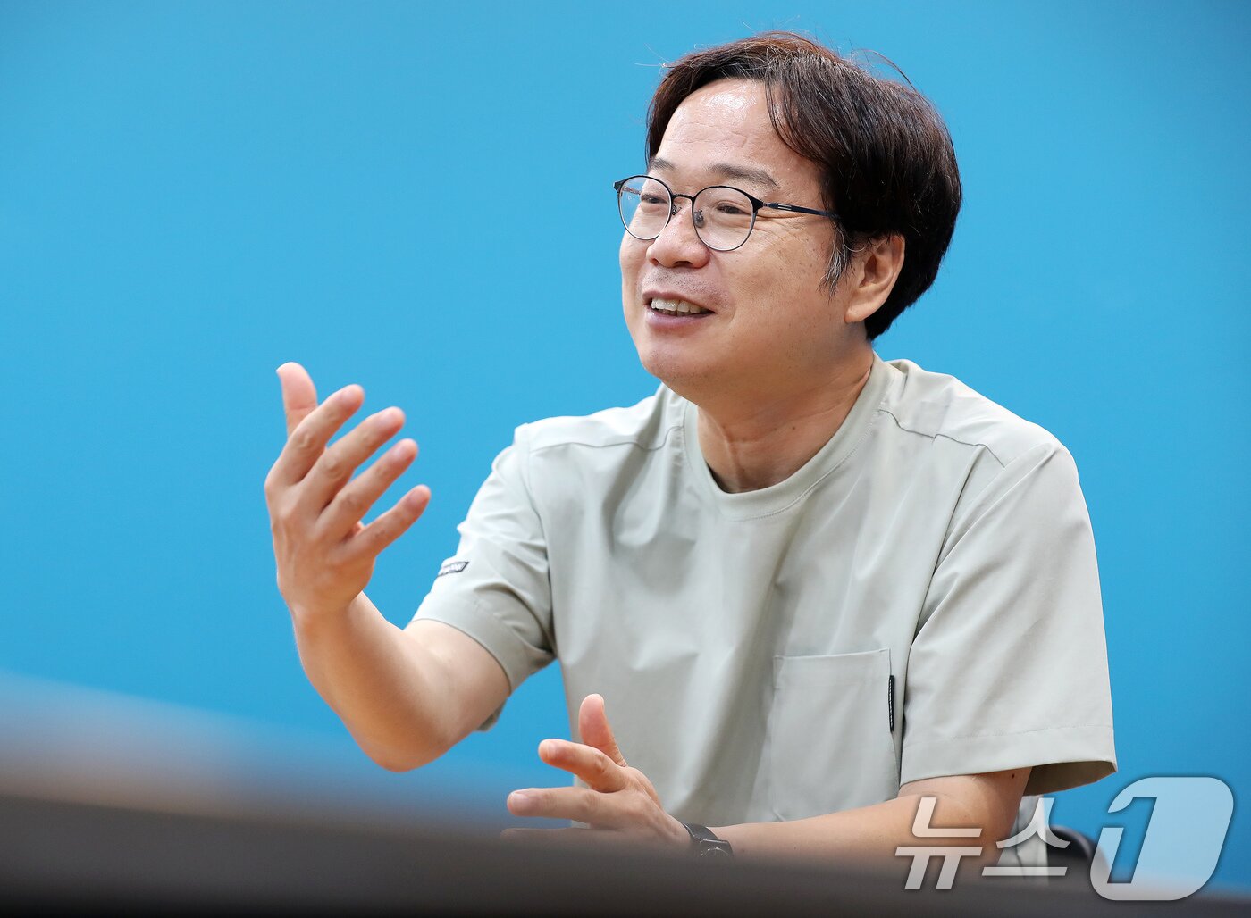 본문 이미지 - 더불어민주당 부산시당위원장 선거에 출사표를 던진 이재성 부산 사하을 지역위원장이 뉴스1과 인터뷰를 하고 있다. 2024.7.3/뉴스1 ⓒ News1 윤일지 기자