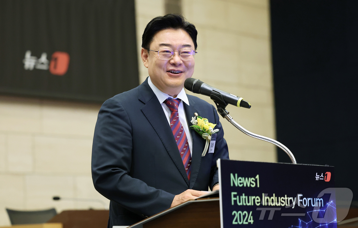 (서울=뉴스1) 김성진 기자 = 김성원 국민의힘 의원이 3일 서울 중구 대한상공회의소 의원회의실에서 열린 '뉴스1 미래산업포럼(NFIF) 2024'에서 축사하고 있다. 2024.7 …