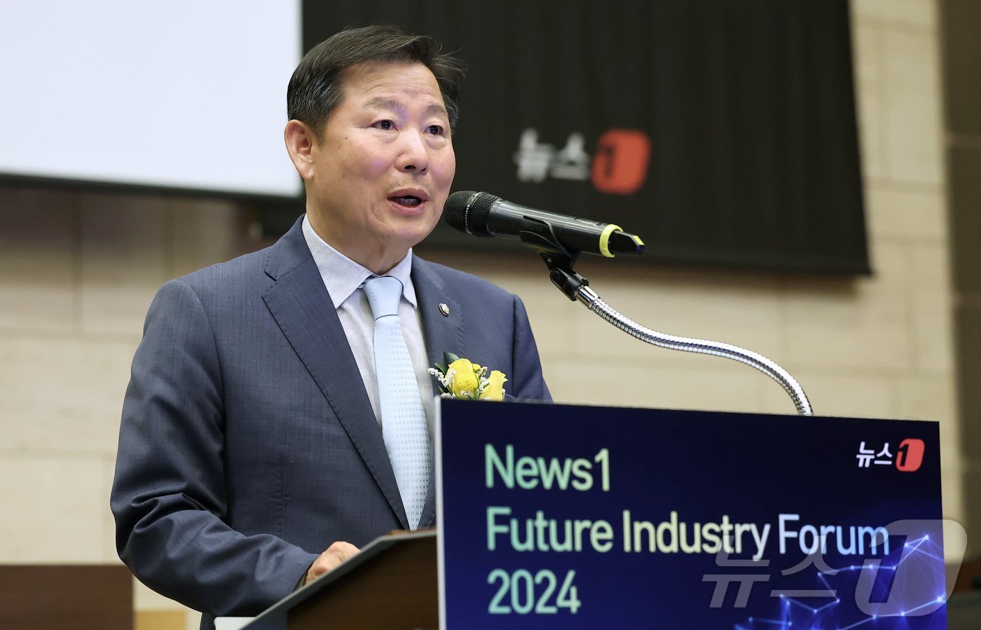 본문 이미지 - 이철규 국회 산업통상자원중소벤처기업위원회 위원장이 3일 서울 중구 대한상공회의소 의원회의실에서 열린 '뉴스1 미래산업포럼(NFIF) 2024'에서 축사하고 있다. 2024.7.3/뉴스1 ⓒ News1 김성진 기자