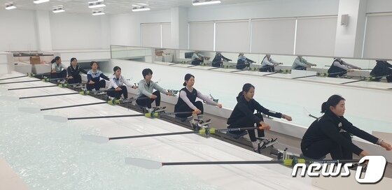 본문 이미지 - 탄금호국제조정경기장 실내조정훈련장 훈련 모습.(자료사진)/뉴스1