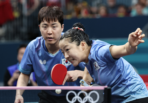 신유빈-임종훈, WTT 왕중왕전 4강행…남자 단식 안재현 탈락