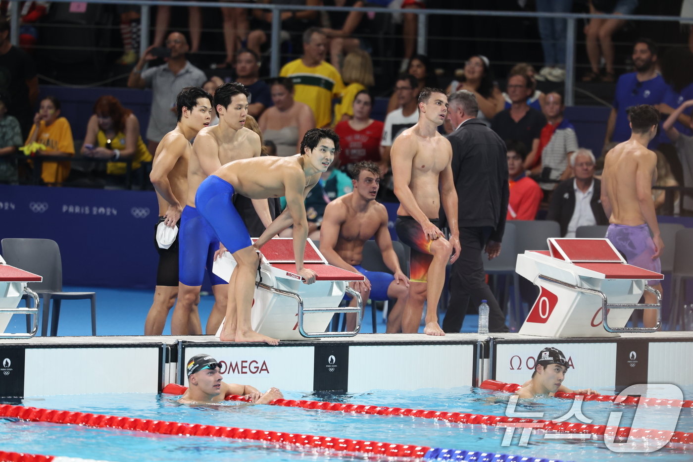 본문 이미지 - 아쉬워하는 한국 계영 대표ⓒ News1 이동해 기자