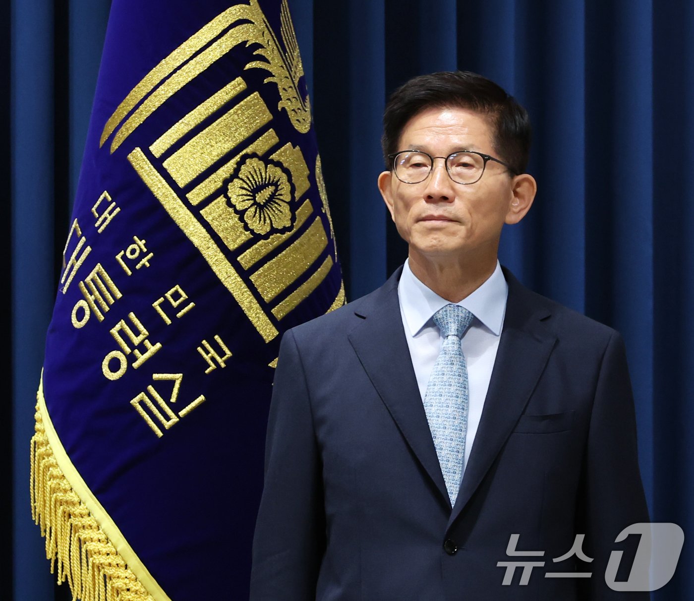 본문 이미지 - 김문수 고용노동부 장관 후보자가 31일 서울 용산 대통령실청사 브리핑룸에서 열린 인사브리핑에 참석하고 있다. 2024.7.31/뉴스1 ⓒ News1 송원영 기자