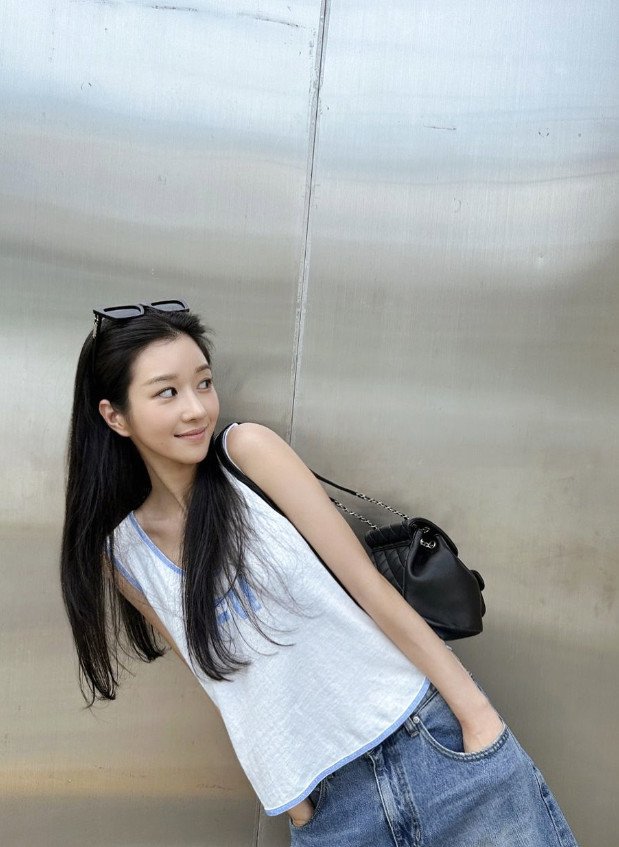 본문 이미지 - 사진=서예지 SNS 캡처