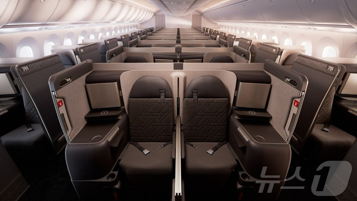 본문 이미지 - 대한항공이 787-10에서 처음 선보인 ‘프레스티지 스위트 2.0.(대한항공 제공) 