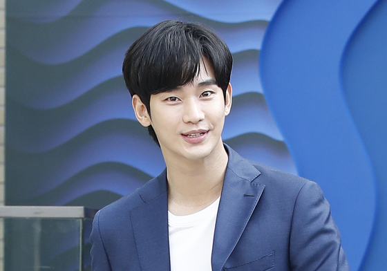 김수현, 광고 손배소도 재개…10일 첫 재판