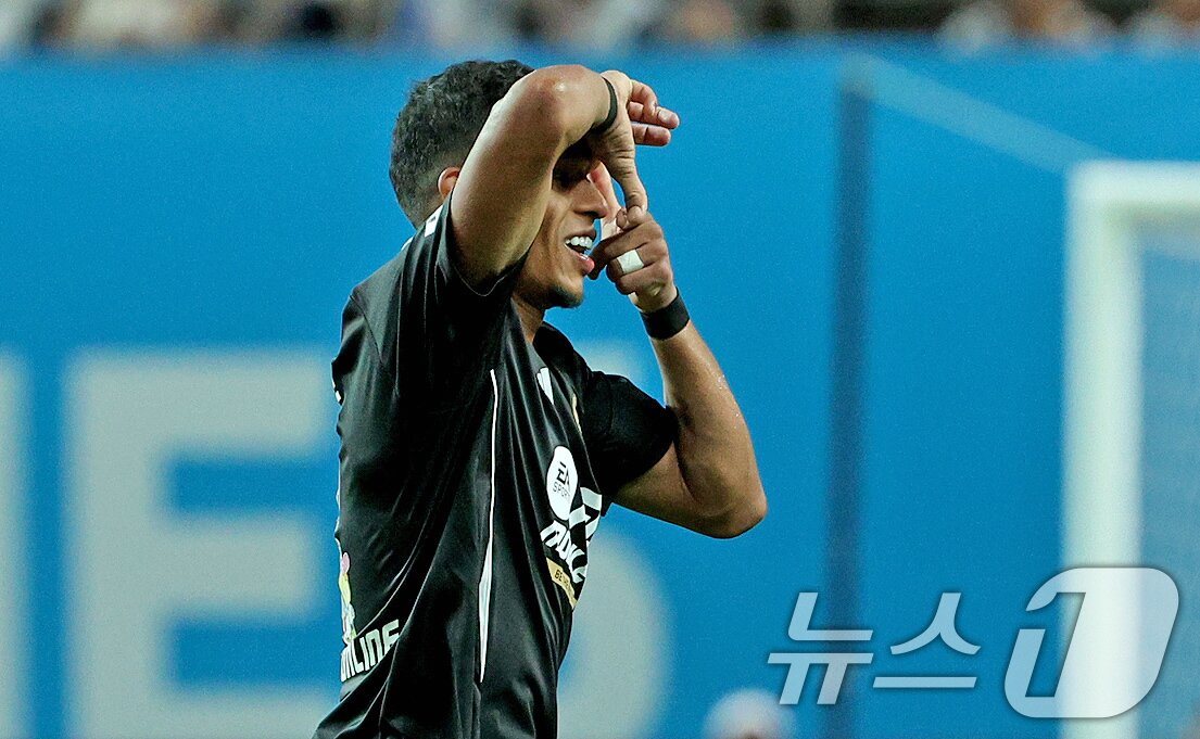 본문 이미지 - 찰칵 세리머니를 하는 오베르단. 2024.7.31/뉴스1 ⓒ News1 장수영 기자