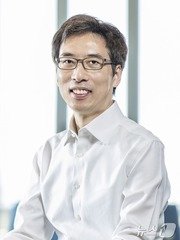 본문 이미지 - 천진우 IBS 나노의학 연구단장