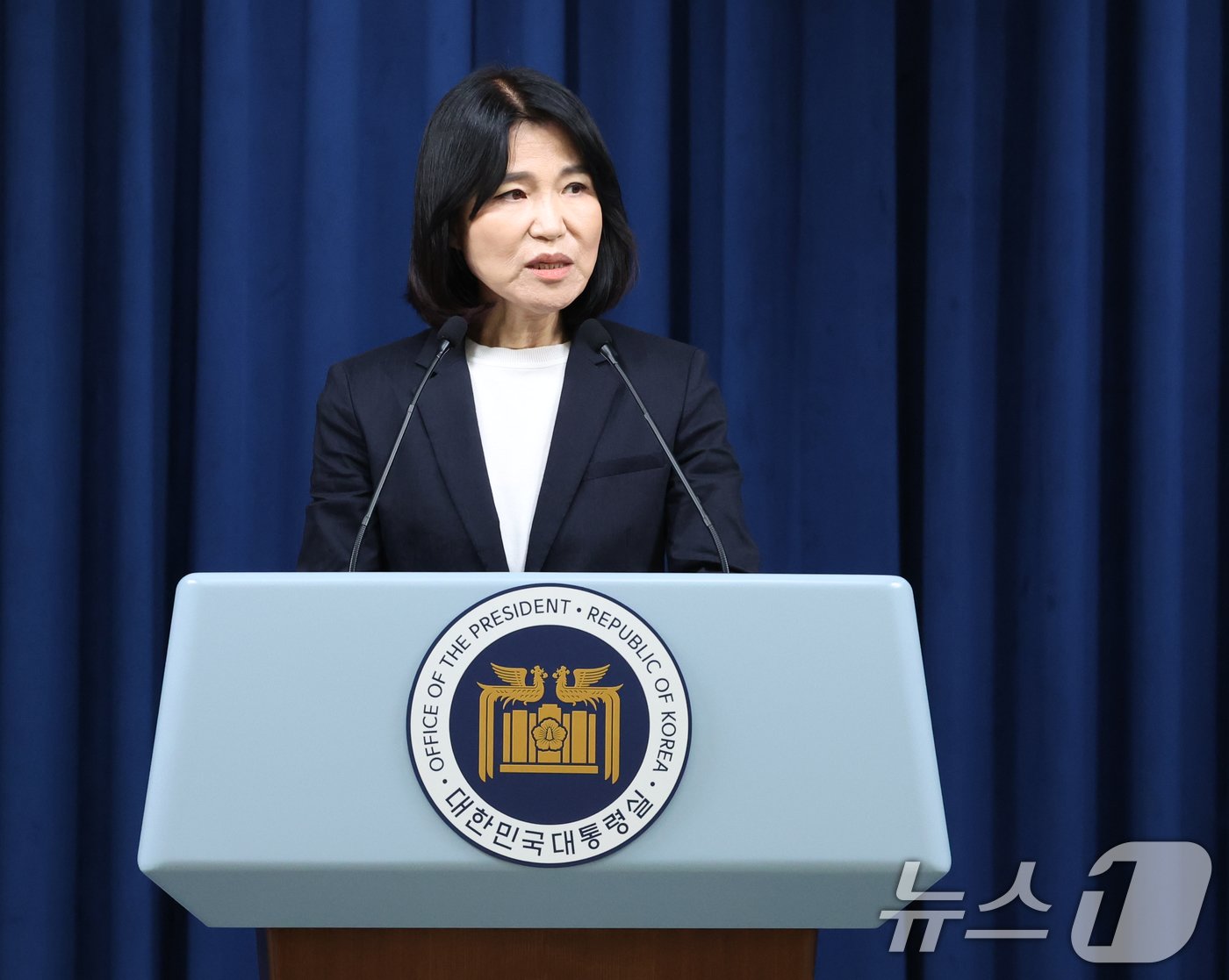 본문 이미지 - 이진숙 신임 방송통신위원장 후보자가 4일 용산 대통령실 청사 브리핑실에서 열린 인사브리핑에서 지명 소감을 말하고 있다. 2024.7.4/뉴스1 ⓒ News1 송원영 기자