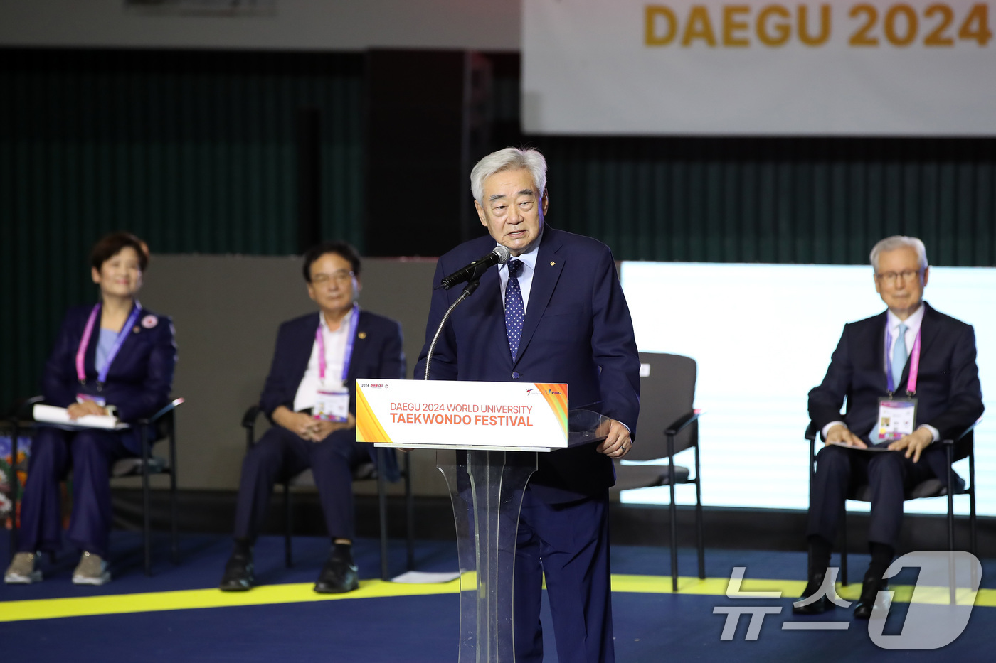 (대구=뉴스1) 공정식 기자 = 조정원 세계태권도연맹 총재가 5일 오후 대구 달서구 계명대학교 성서캠퍼스에서 열린 '대구 2024 세계대학태권도페스티벌' 개막식에 참석해 격려사를 …