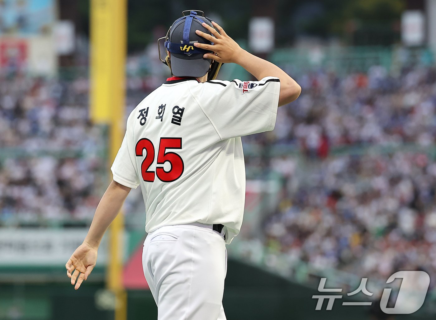 본문 이미지 - 올해 올스타전에서 아버지의 이름이 새긴 유니폼을 입고 나섰던 정해영. /뉴스1 DB ⓒ News1 김진환 기자