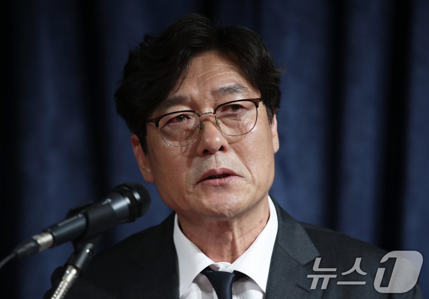 본문 이미지 - 이임생 대한축구협회(KFA) 기술본부 총괄이사가 8일 오전 서울 종로구 신문로 축구회관에서 축구 국가대표팀 감독 선임과 관련한 브리핑을 하고 있다. . 2024.7.8/뉴스1 ⓒ News1 오대일 기자