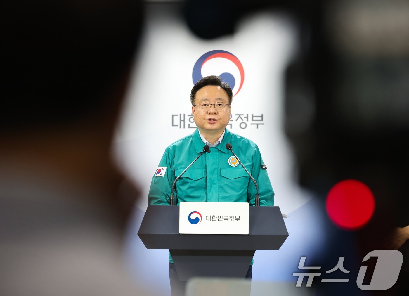 본문 이미지 - 조규홍 보건복지부 장관이 8일 서울 종로구 정부서울청사에서 열린 의사 집단행동 중앙재난안전대책본부 회의 결과를 발표하고 있다. 2024.7.8/뉴스1 ⓒ News1 허경 기자