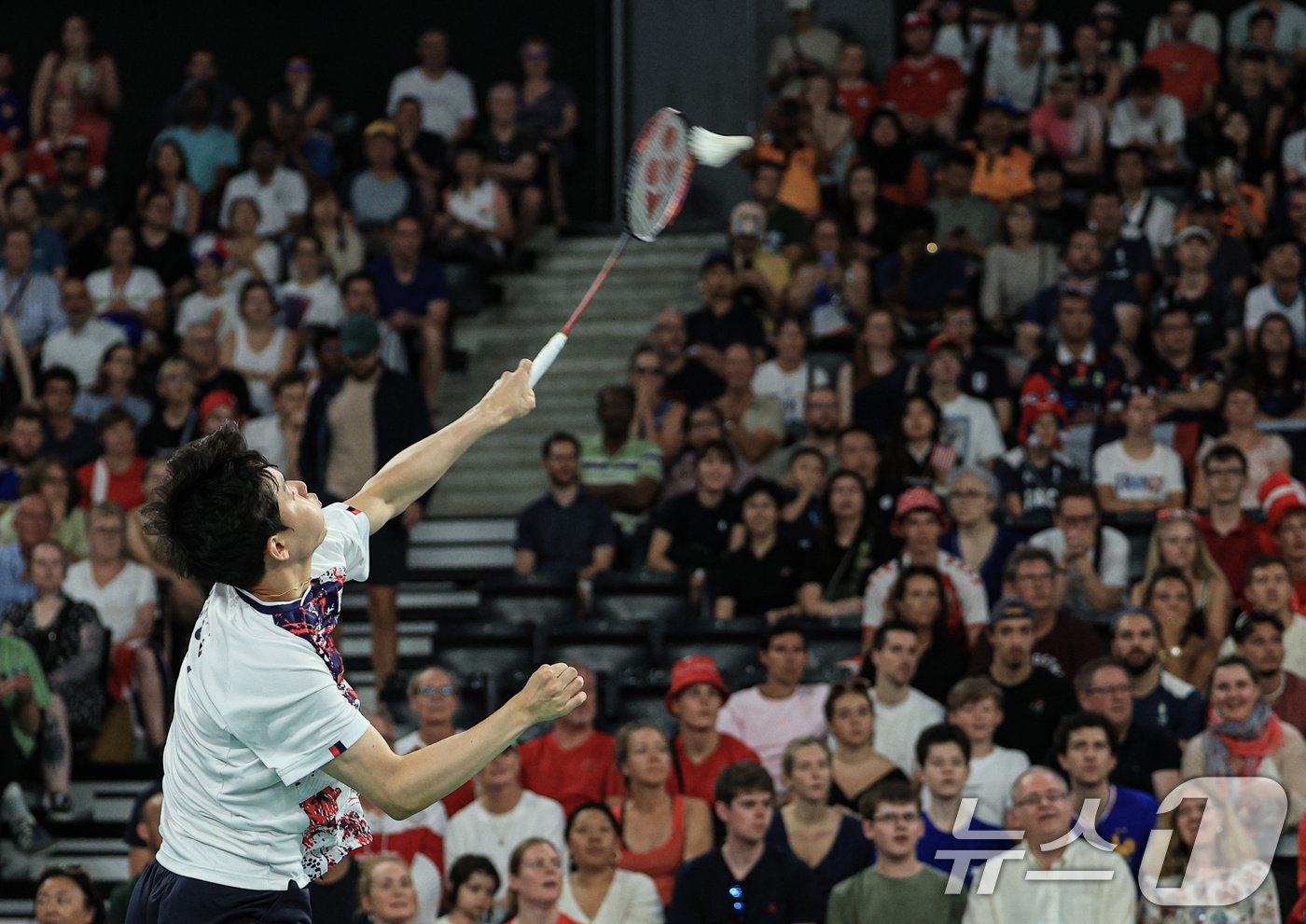 본문 이미지 - 대한민국 배드민턴 대표팀 서승재, 강민혁 선수가 1일 오후(한국시간) 프랑스 파리 라 샤펠 아레나에서 열린 배드민턴 남자 복식 8강에서 덴마크의 앤더스 스카룹 라스무센, 킴 아스트룹 조와 치열한 승부를 펼치고 있다. 2024.8.1/뉴스1 ⓒ News1 박정호 기자